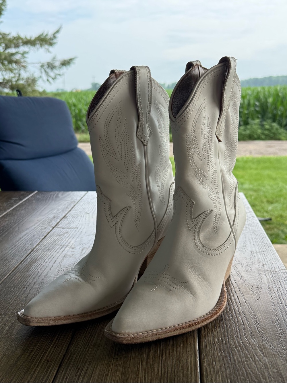 Thursday Boot Co. Sierra White boots 8.5